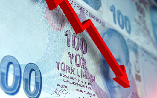 Lira turca es Tumbling - concepto de volatilidad photo