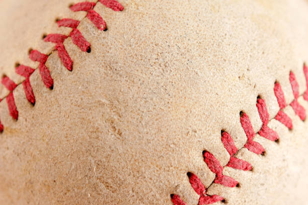 спортивное оборудование старой текстуры фона бейсбола - baseball glove фотографии стоковые фото и изображения
