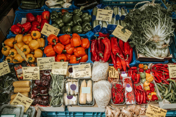 istock Vegetables at grocery store 1033889826