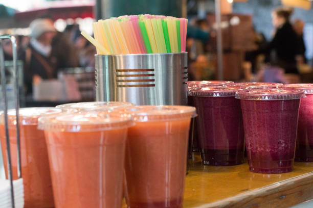 istock Smoothie in Borough Market, London 1033890472