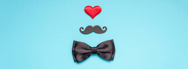 istock Paper moustaches for men fathers dad concept 1033931106