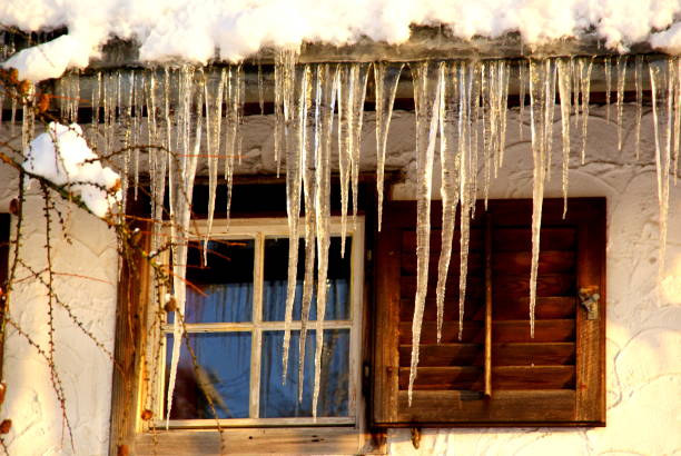 istock Icicles in front of windows 1033988814