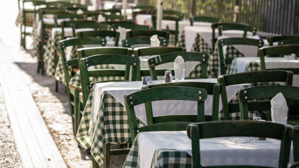 Table waiting for the customers