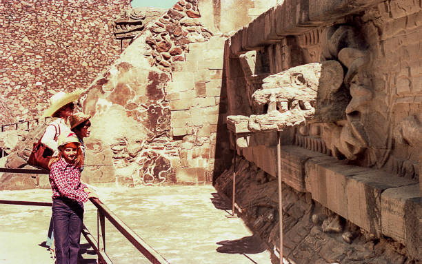 istock Vintage visit to Teotihuacan 1034192184