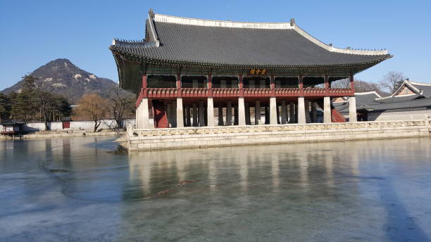 istock Kyeongbokgung palace 1034221716