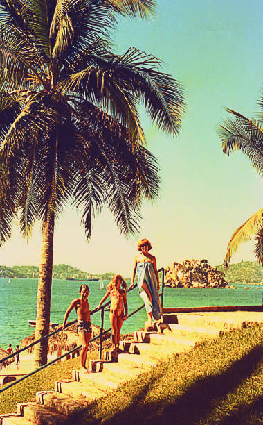 istock Family vacations in vintage Acapulco 1034245300