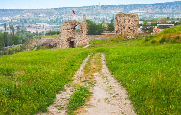 Road to the ancient fortress Calamita Road to the ancient fortress Calamita in Inkerman, Crimea inkerman stock pictures, royalty-free photos & images