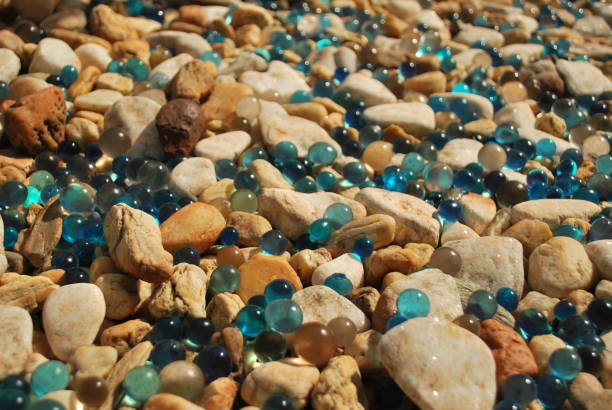 istock screen, grid, stones, flowers. stones and balls 1034287010