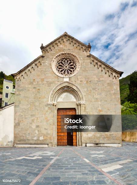 Church Of San Lorenzo Stock Photo - Download Image Now - Italy, Church, Manarola
