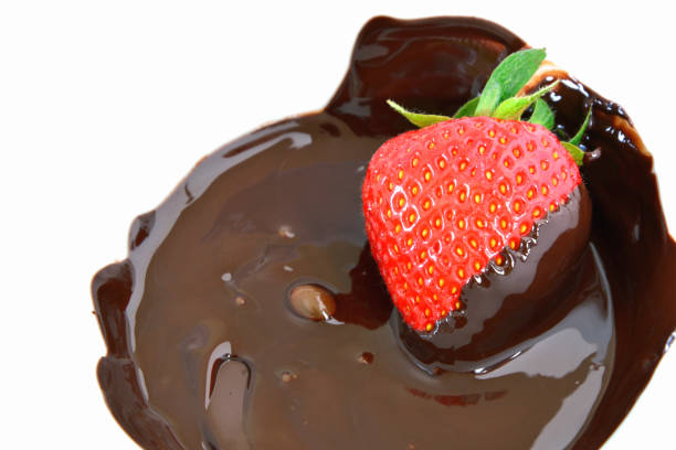 istock strawberry and Dark Chocolate 1034937762
