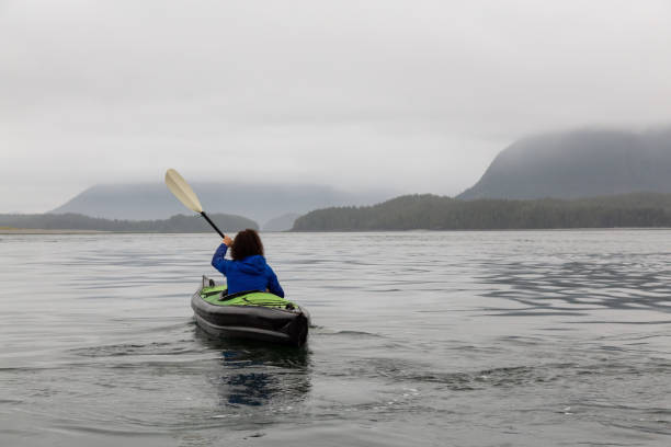 istock Kayaking in Tofino 1035350388