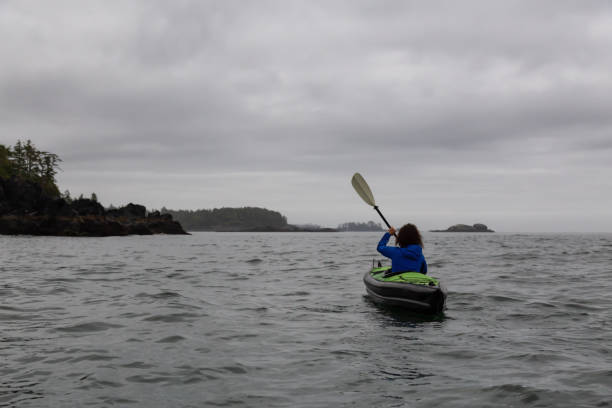 istock Kayaking in Tofino 1035350396