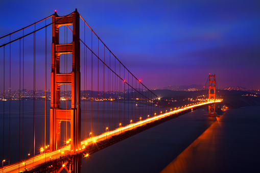 Daytime view of the Golden Gate bridge (San Francisco, California).