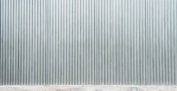 コルゲーテッド金属製の壁の背景 - corrugated iron ストックフォトと画像