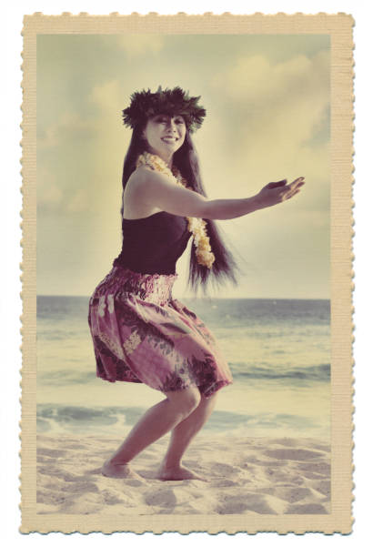 retro 1940s-50s vintage style hawaiian hula dancer postcard old photo - image created 1960s 1960s style beach women imagens e fotografias de stock