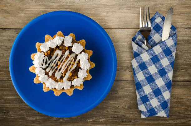 istock cake on a wooden background 1035662856