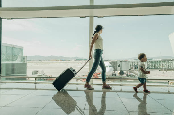 istock Family at the airport 1035682832