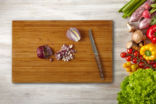 Sliced, Onion, Chopped, Wooden cutting board, Vegetable, Fresh, Food, Kitchen Table, Copy Space