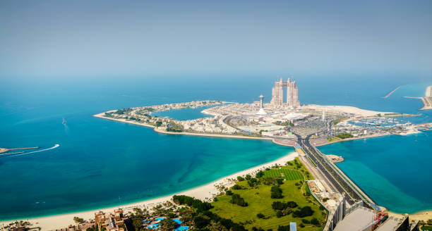 istock Marina Mall island in Abu Dhabi 1035744722