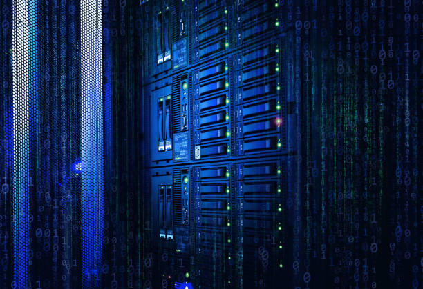 flux binaire, circulation de l’information. concept de serveur lame, stockage de données volumineuses. stockage sur disque mainframe moderne avec code binaire au datacenter - data center network server cyberspace photos et images de collection