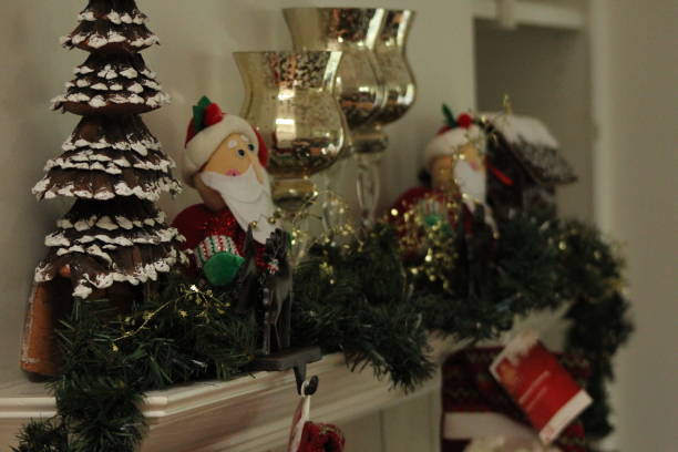 istock Christmas Home Decorations 1035847756