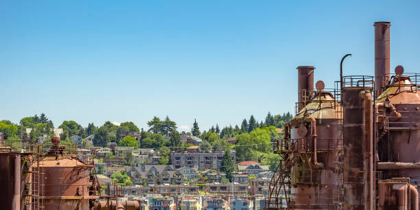 istock Gas Works Park overlooking the Seattle Skyline 1035975150