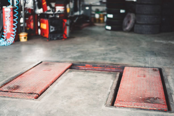 istock In auto-repair shop 1036005894