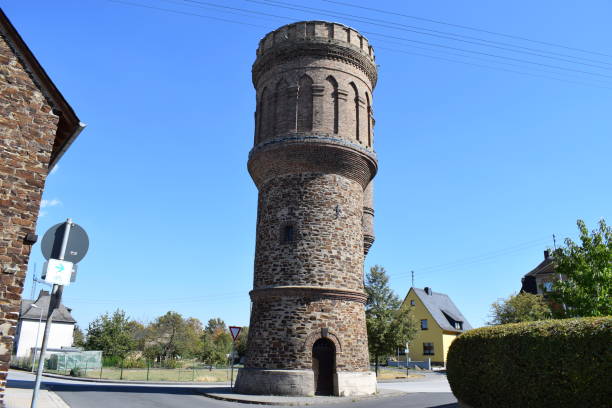 stara wieża ciśnień w münstermaifeld - münstermaifeld zdjęcia i obrazy z banku zdjęć