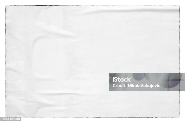 Foto de Em Branco Velho Rasgado De Papel Rasgado Amassado Cartazes Vincada Grunge Texturas Backdrop Base e mais fotos de stock de Poster