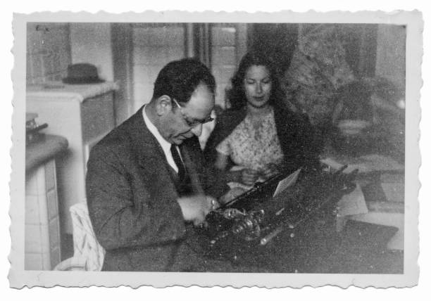istock 1941 man and woman with typewriter 1036169580