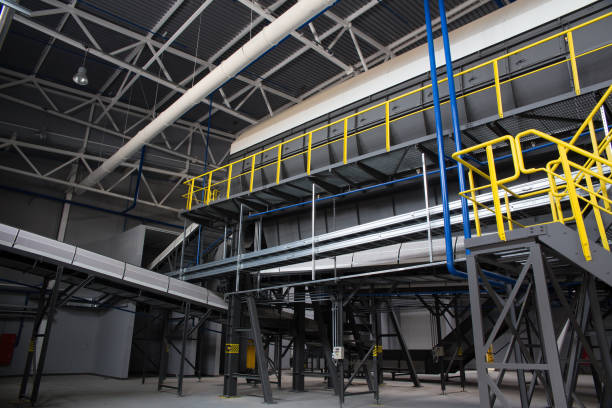 istock Central conveyor of the waste sorting plant. 1036328522