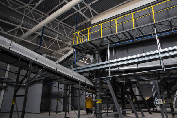 istock Central conveyor of the waste sorting plant. 1036328572