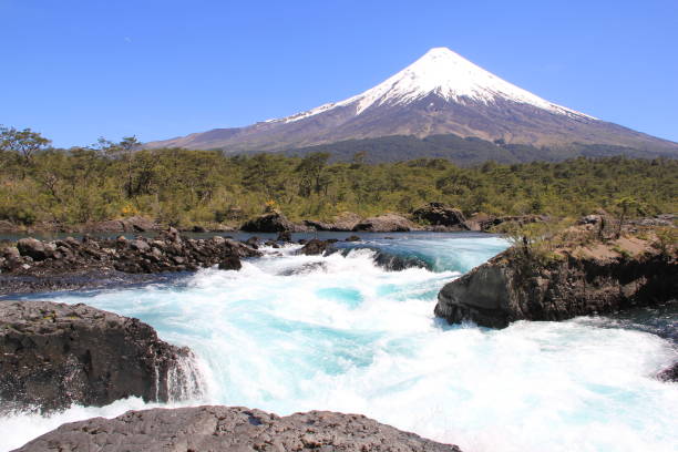istock Osorno Volcano - Chile 1036612256