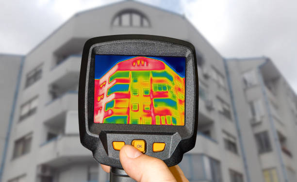 istock Detecting Heat Loss Outside building Using Infrared Thermal Camera 1036752756