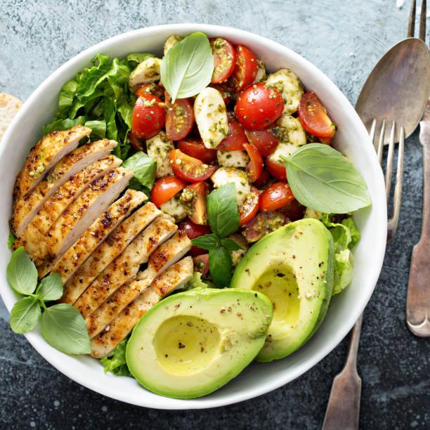 istock Caprese lunch bowl with grilled chicken 1036965964