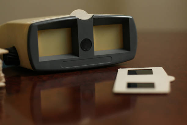 istock Vintage Stereoscope,  the first Virtual 3D glasses 1037048586