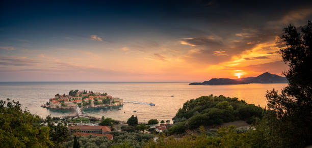 istock Sveti Stefan, Montenegro 1037127770