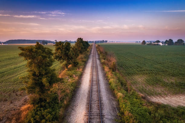 track and field - local train imagens e fotografias de stock