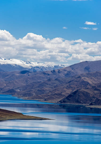 istock Yamdrok Lake, Tibet, China 1037984320