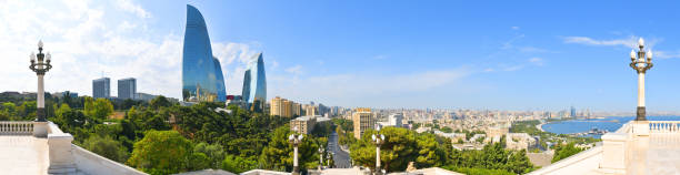 Baku,panoramic view from the mountain park Baku is the capital of the Republic of Azerbaijan, the largest industrial, economic and scientific and technical center of Transcaucasia, as well as the largest port on the Caspian Sea baku national park stock pictures, royalty-free photos & images