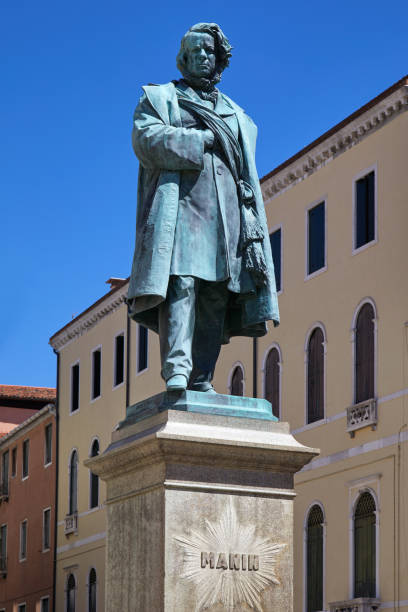 istock Daniele Manin statue by Luigi Borro (1826 -1880) in Venice, Italy 1038074136