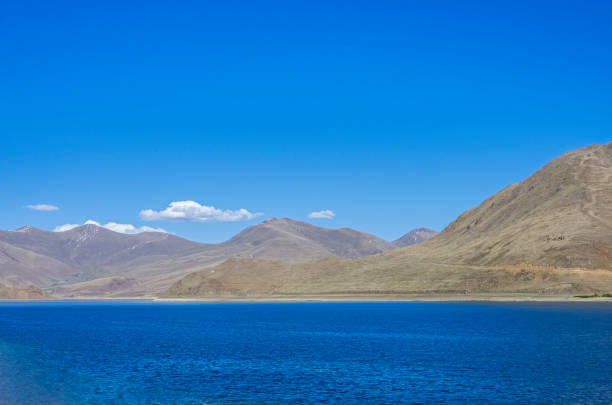 istock Yamdrok Lake, Tibet, China 1038080812