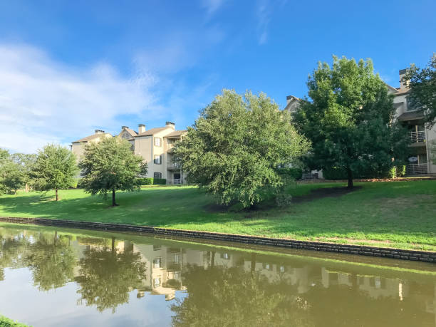 istock Riverside typical multi-story apartment building complex in suburban Dallas Fort-Worth 1038705156
