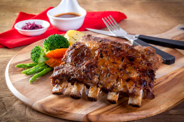 żeberka wieprzowe grill - sparerib zdjęcia i obrazy z banku zdjęć