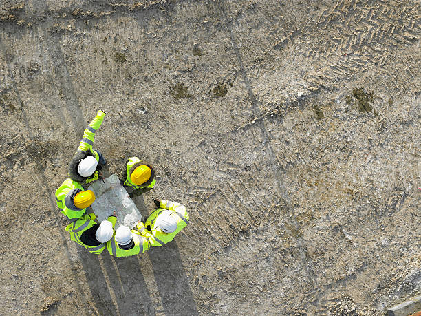 trabalhador da construção civil - colleague horizontal business construction imagens e fotografias de stock