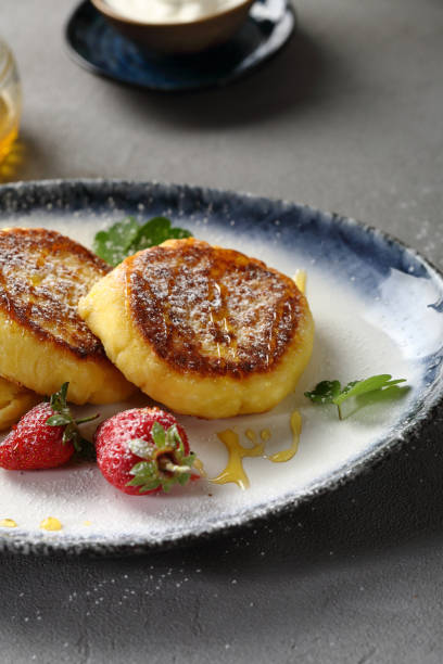 istock Cottage cheese pancakes 1039001000