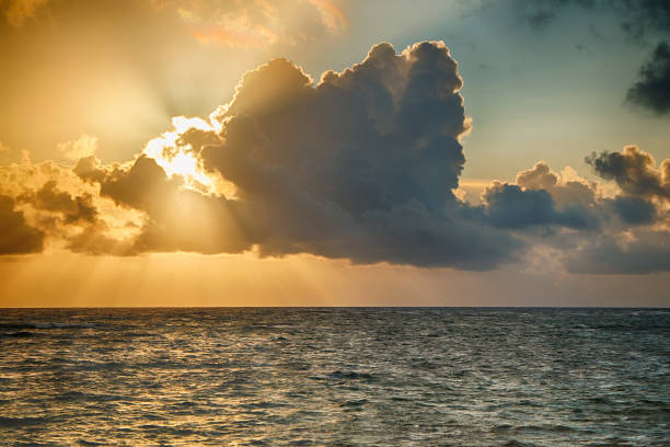 istock Beautiful morning sunrise on the Atlantic Ocean 1039001234