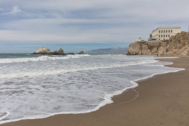 istock Coast view of San Francisco 1039150148