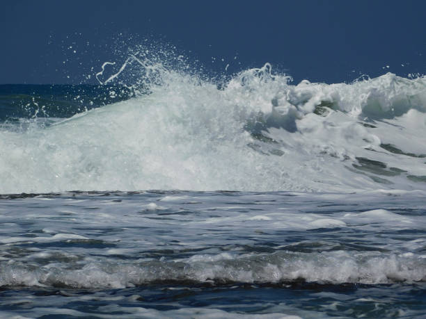 istock Beautiful summer sea wave 1039188842