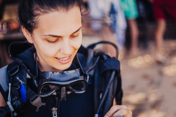 istock The woman is preparing for diving 1039285594